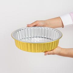 Molde redondo aluminio dorado. Paquete con 25 piezas